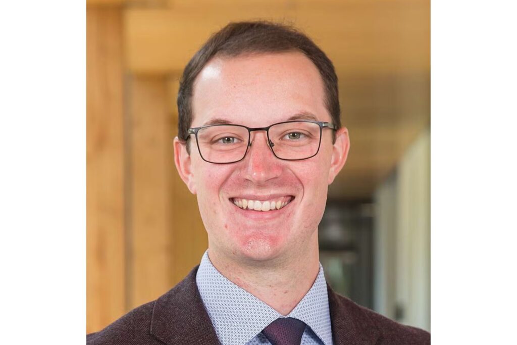 Higher Education Sustainability Governance The Bidirectional Flow of Ideas, Influence, and Power in University Sustainability Efforts